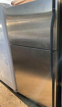 Kenmore Top Mount 27" Apartment Size Stainless Steel Fridge
