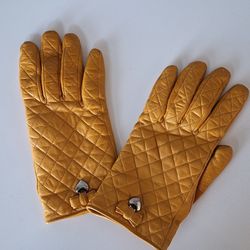 COACH Yellow Leather Quilted Bow & Silver Tone Branded Merino Wool Lined Gloves