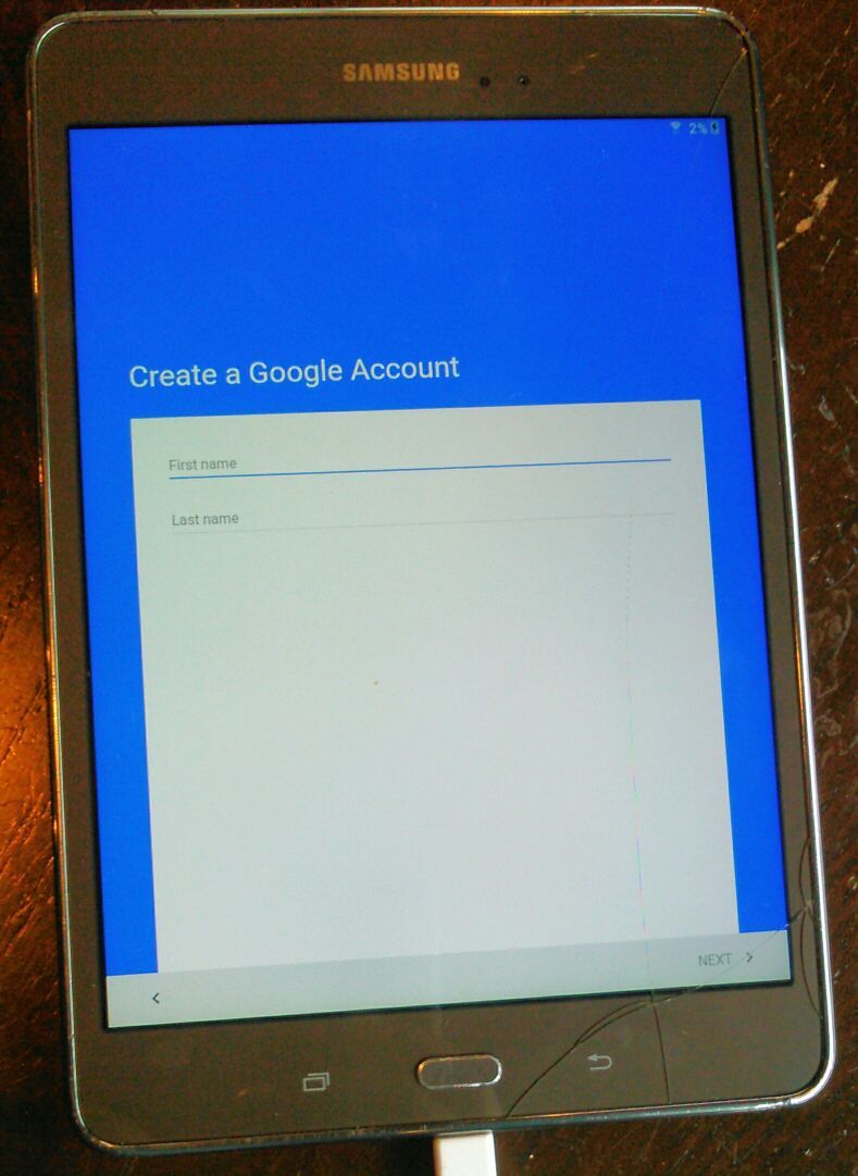 Like New Samsung Galaxy Tab A (SM-7350)