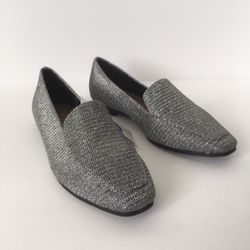 Silver Flats , Size 6