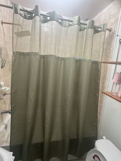 Bathroom Curtain