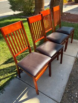 Set of 4 Folding Wood Dining Chairs with Cushioned Seats