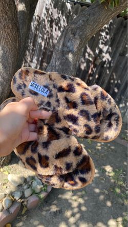 Miss Lola flip flops