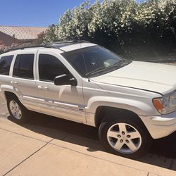 2001 Jeep Grand Cherokee Limited - Strong V8 Great for Towing