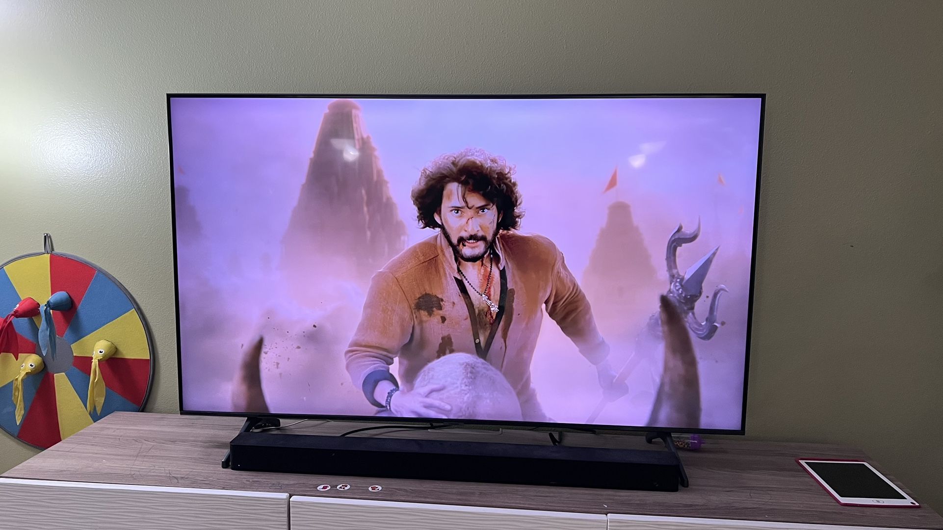 55” Samsung UHD Smart TV