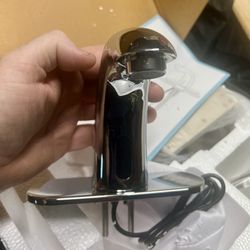 Touchless Bathroom Faucet 