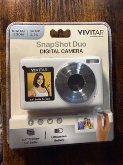 New Vivitar SnapShot Duo digital camera in white. This 56 MP camera records in 2.7K resolution and has a digital zoom. It is equipped with a 2.4-inch