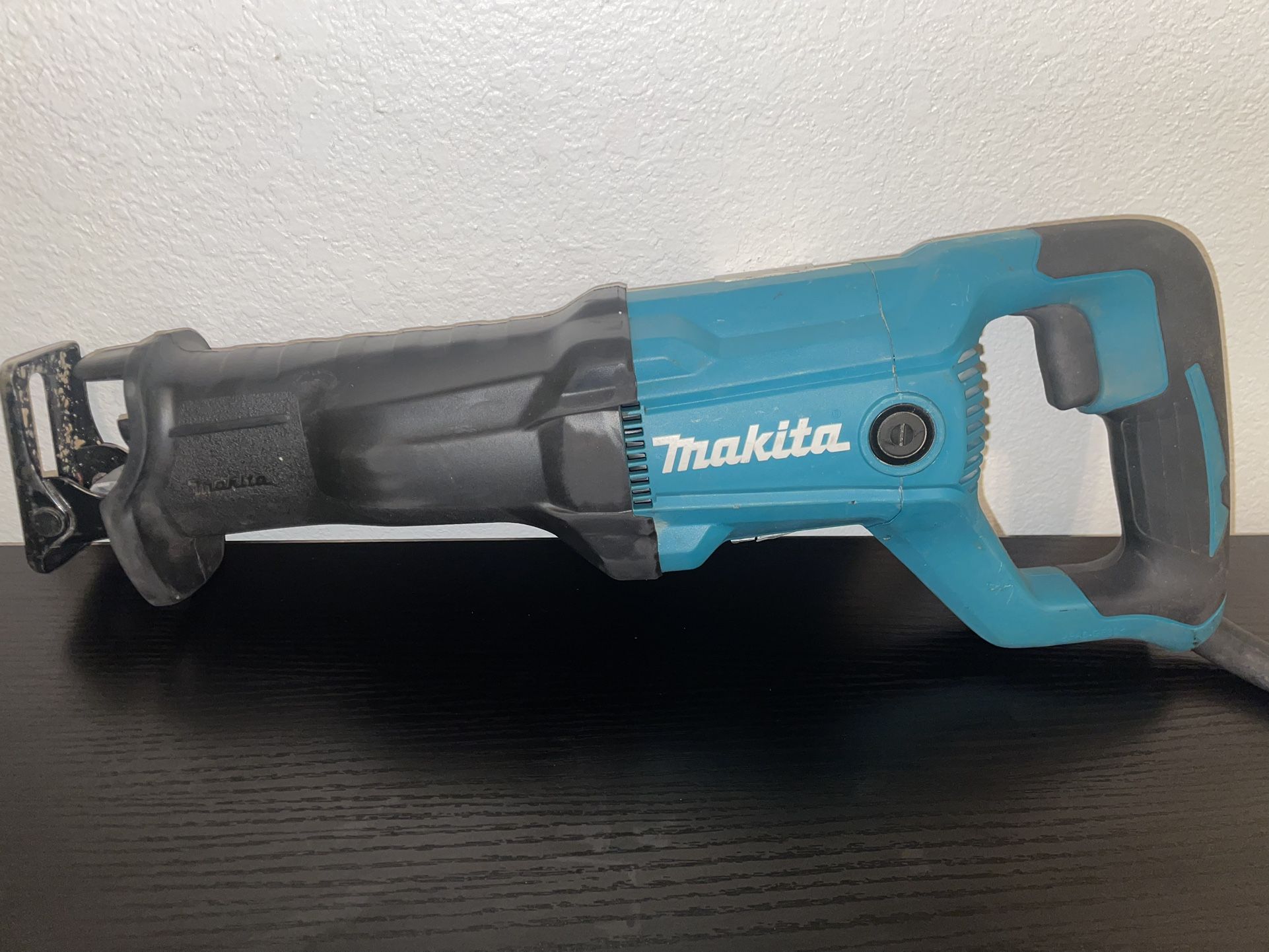 Sawzall Makita