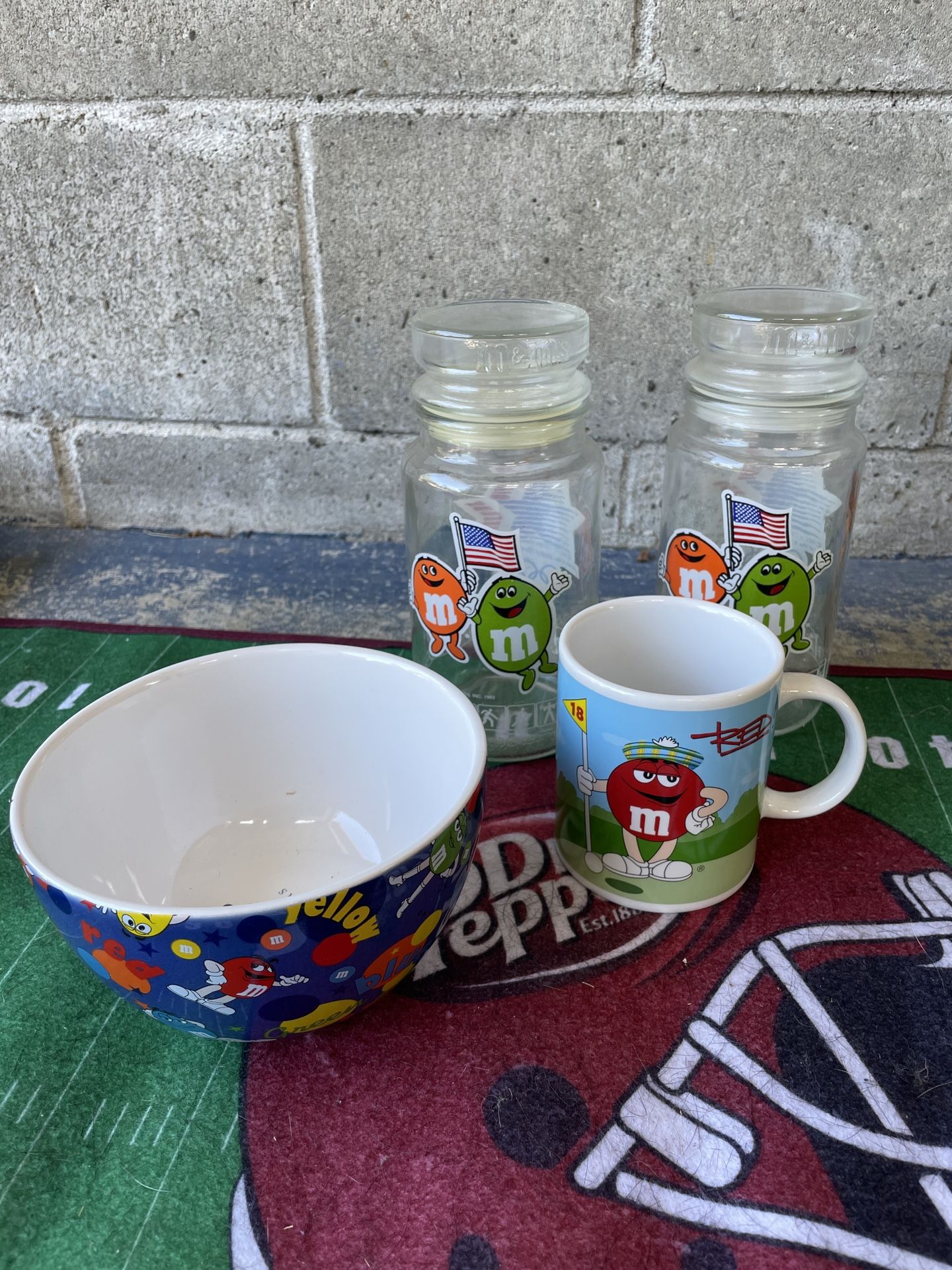 M&M Glassware