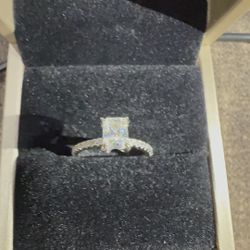 Moissanite Diamond Baguette Engagement Ring 6.5mm