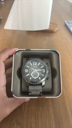 NEW FOSSIL WATCH $80