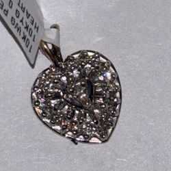 10KYG Heart Pendant 0.35CTW 