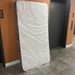   Mattresses: twin, full , queen regular ,  Colchon Nuevo Colchones plush or pillow top available cama bed mattress 