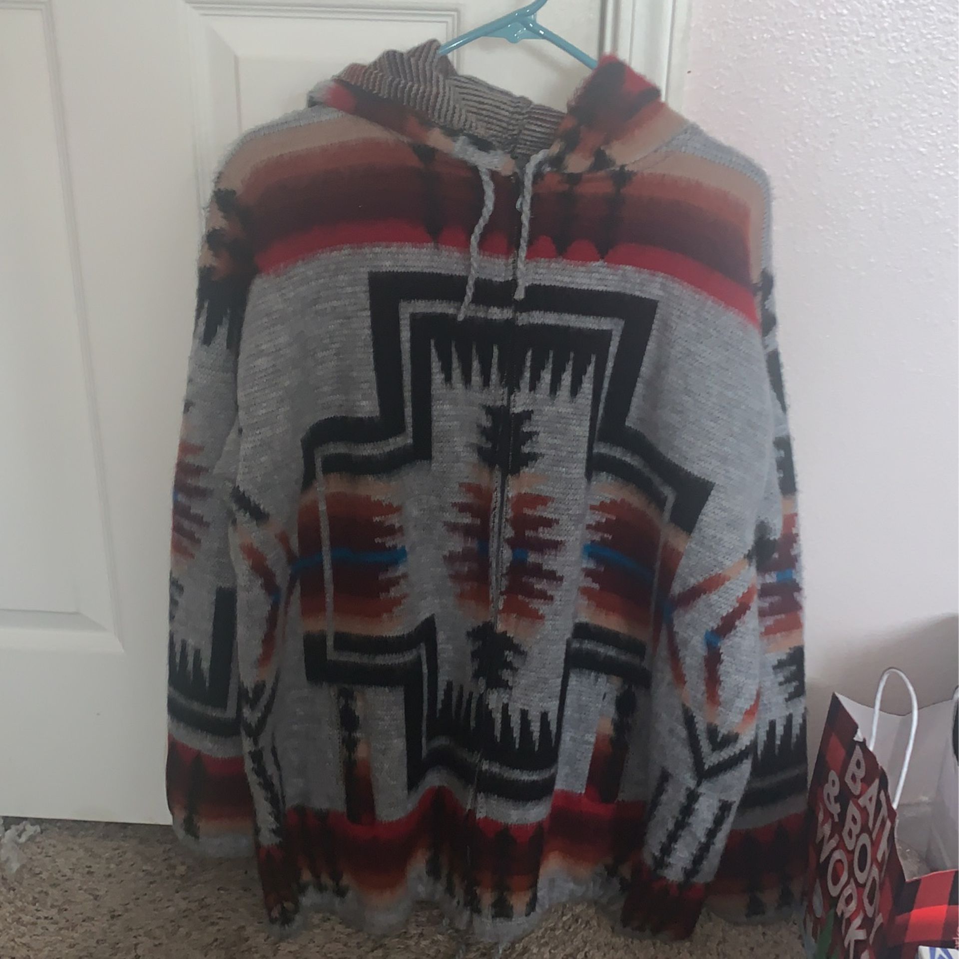 XL Tribal Sweater 
