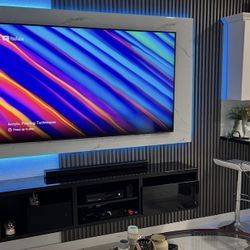 Wall Mount TV Stand / Mueble De TV 