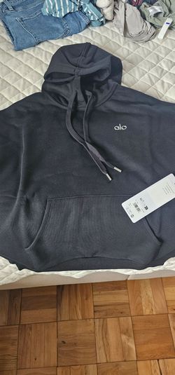 Alo Hoodie  size S 100% Authentic  THEY ARE NOT REPLICAS