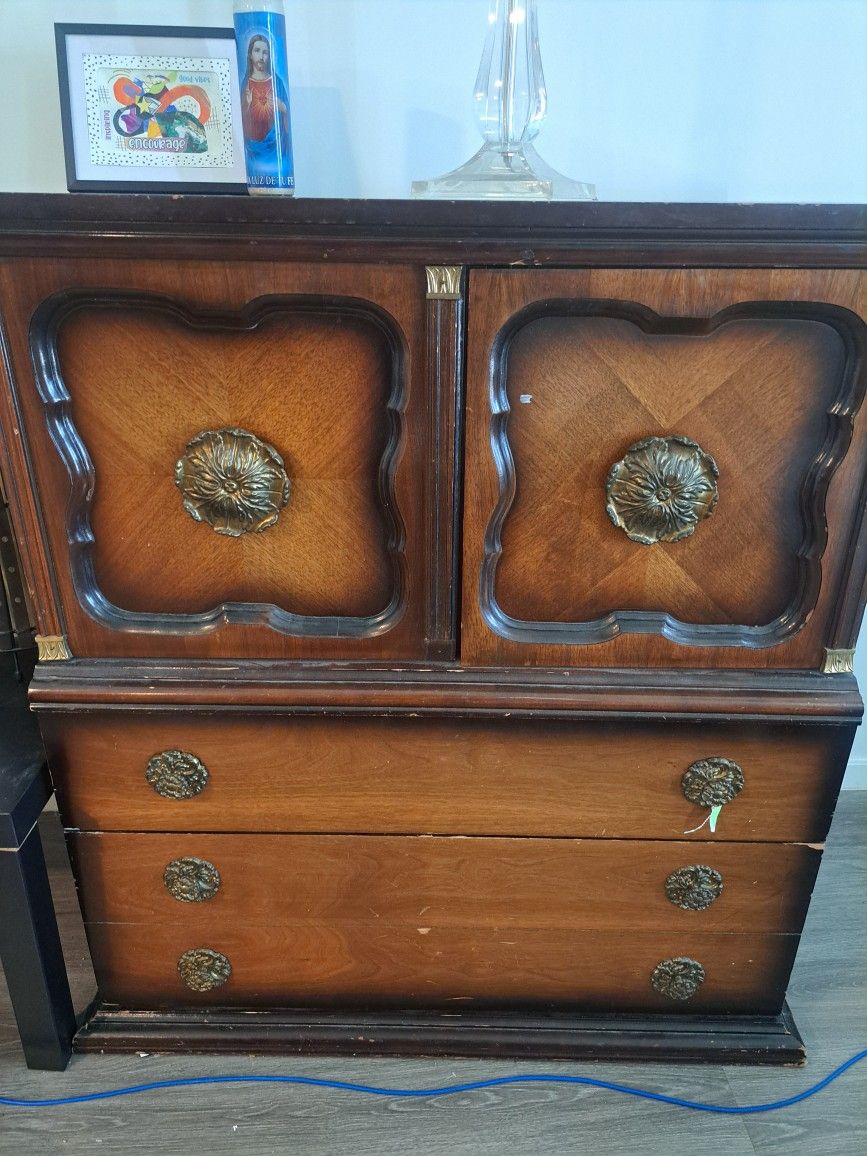 antique 4 drawer dresser hutch