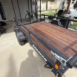 Karavan Trailer