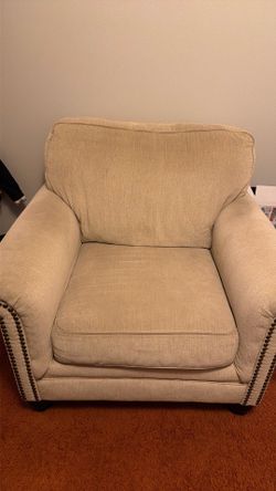 Accent chair