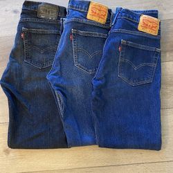 Men's Levi's Jeans (32W_32L) $12 Each