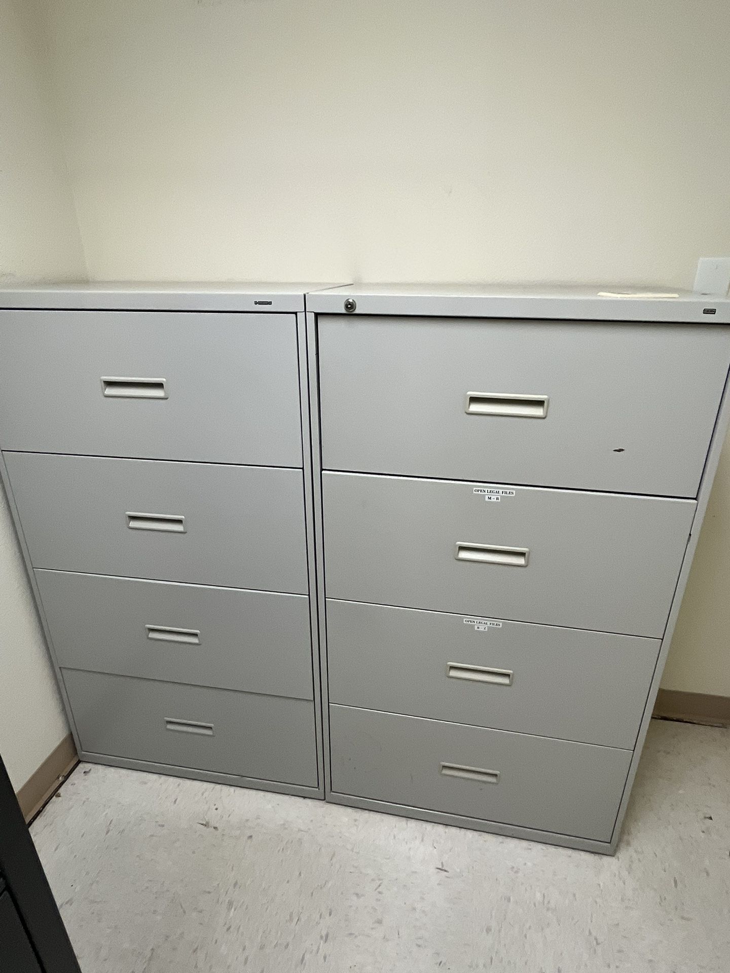 💥 4 Drawer Grey Filing Cabinets. Great Condition Price For 1 Cabinet 💥. Huge Sale