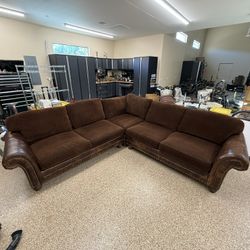 King hickory Sectional 