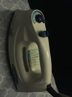 Black and decker iron