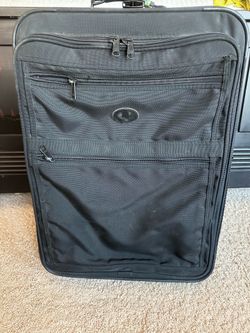 Kirkland 28” Roller bag