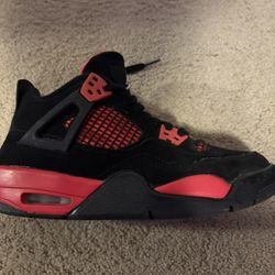 red jordan 4s (7 youth)