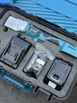 Cordless Right Angle Impact Wrench