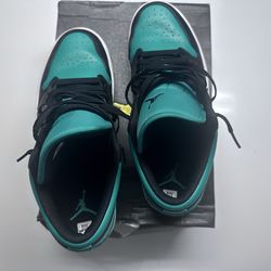 Air Jordan 1 low