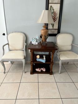 Chairs with end table can be sold separately or as together