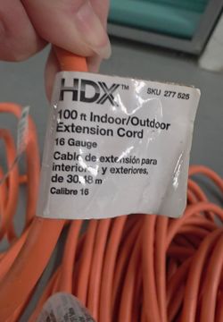 3 Indoor Outdoor extension cords HDX 100ft / extensiones
