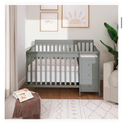 Dream On Me Jayden 4‑in‑1 Mini Convertible Baby Crib & Changer with Storage in Seagrass, Pinewood, GreenGuard Gold & JPMA, 1” Mattress Pad, 3 Mattress