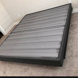* Cali King Casper bed frame. GOOD CONDITION*