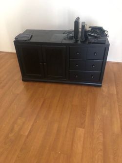 Black wooden tv stand