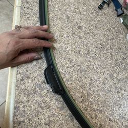 Windshield Wiper 