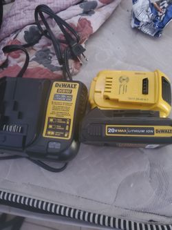 Dewalt 20 volt batteries and charger