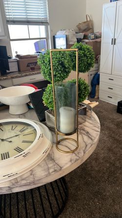 Candle holder