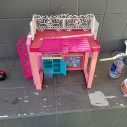 Barbie Kitchen Play Set