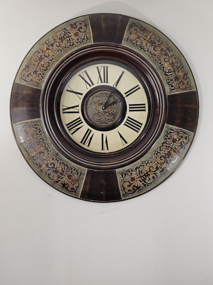 Hand Carved Beautiful Wooden Antique Clock 