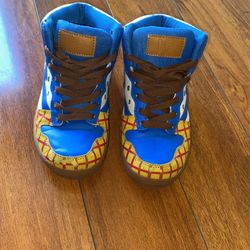 Woody Shoes 