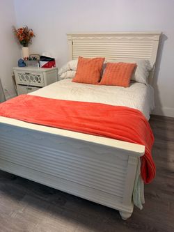 OFFER! Full Bed w/ Trundle