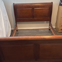 Queen Size Wooden Bed Frame