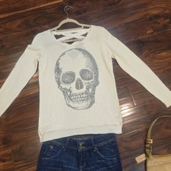 HOT TOPIC Skull Sweater Sz. M