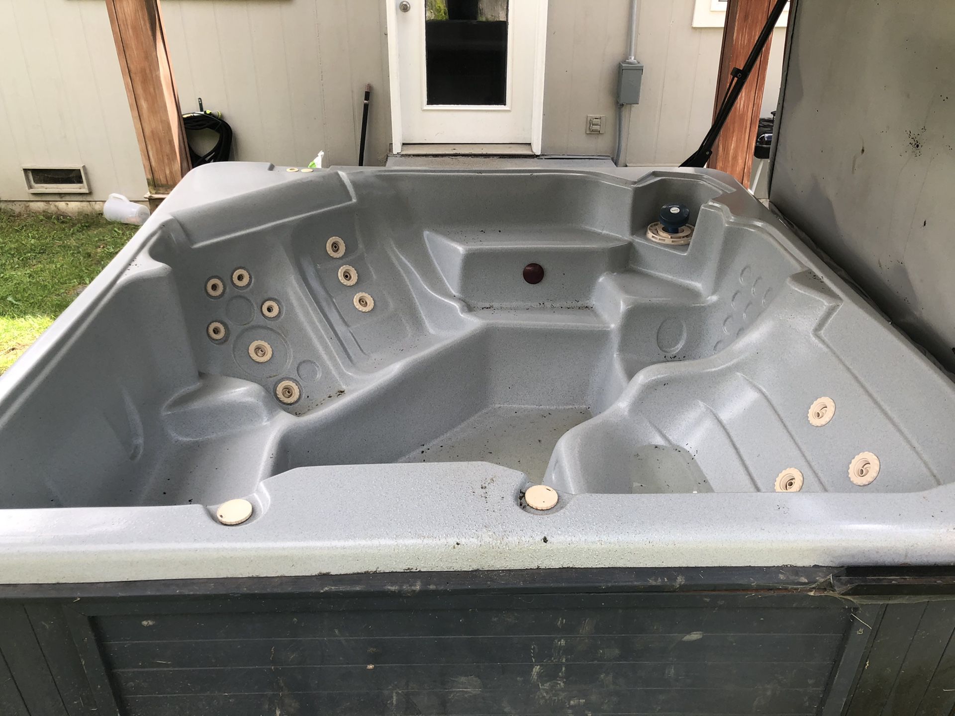 Free Hot tub