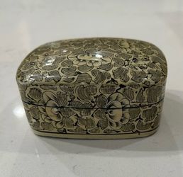 Vintage Kashmiri Papier-Mache Trinket Box - Signed Safdar India