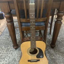 Acoustic Guitar Epiphone 