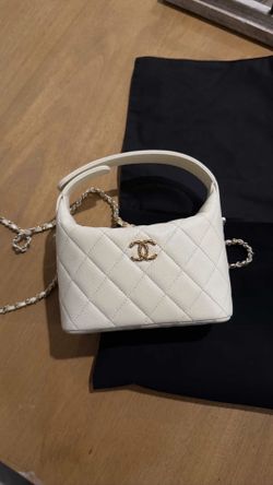 Chanel clutch on chain