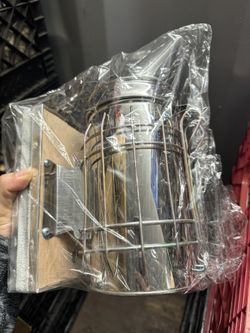 Beekeeping Equipment 